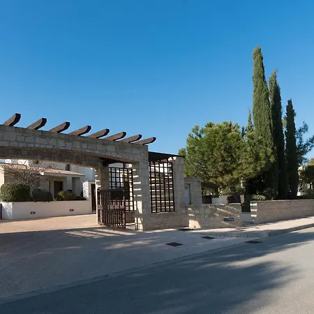 2 Bedroom Harubi With Private Pool, Aphrodite Hills * Kouklia